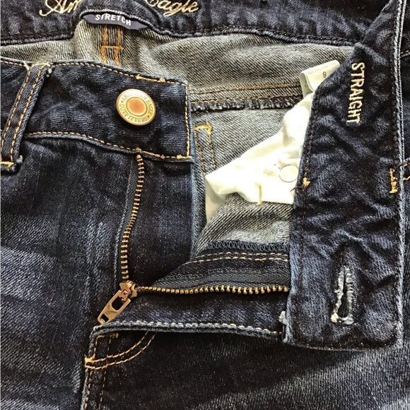American Eagle Outfitters Straight Leg Jeans Size 8 - Picture 13 of 14